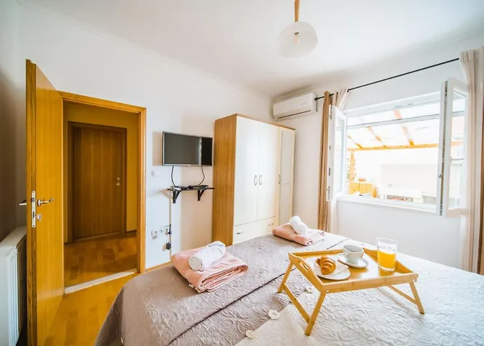 Marta 扎瓦拉提卡